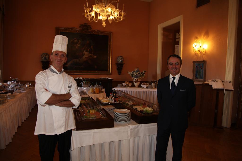 Grand Hotel Palazzo Della Fonte Фиуджи Екстериор снимка