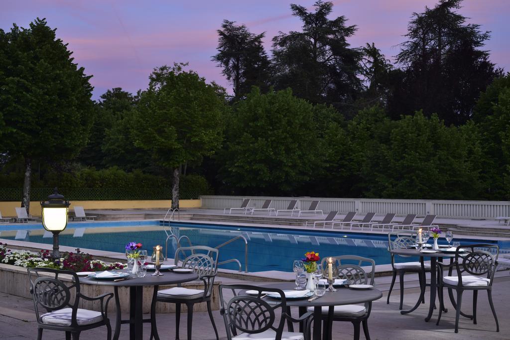 Grand Hotel Palazzo Della Fonte Фиуджи Екстериор снимка